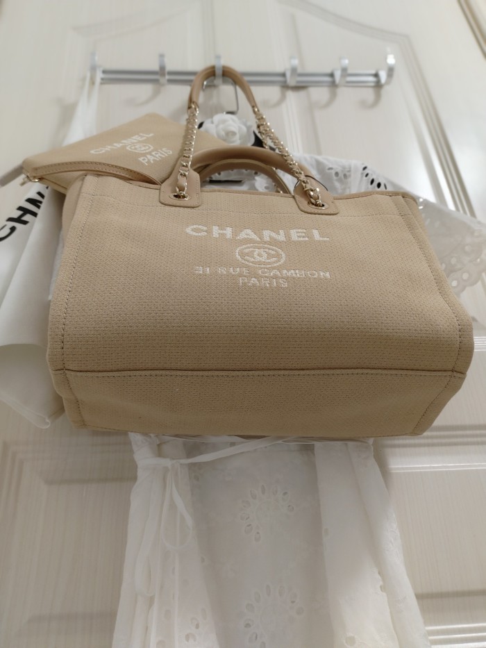 Handbag Chanel size 38 cm