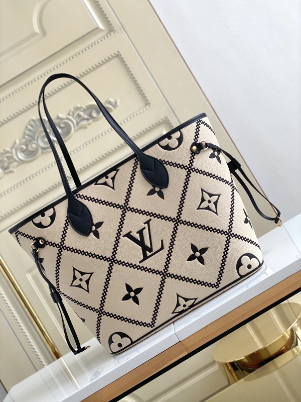 Handbag Louis Vuitton M46040 M46039 Monogram Empreinte size：31 x 28 x 14 cm