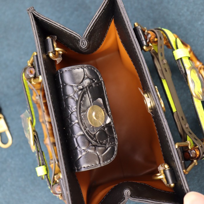 Handbag Gucci 655661 size 20*16*10 cm