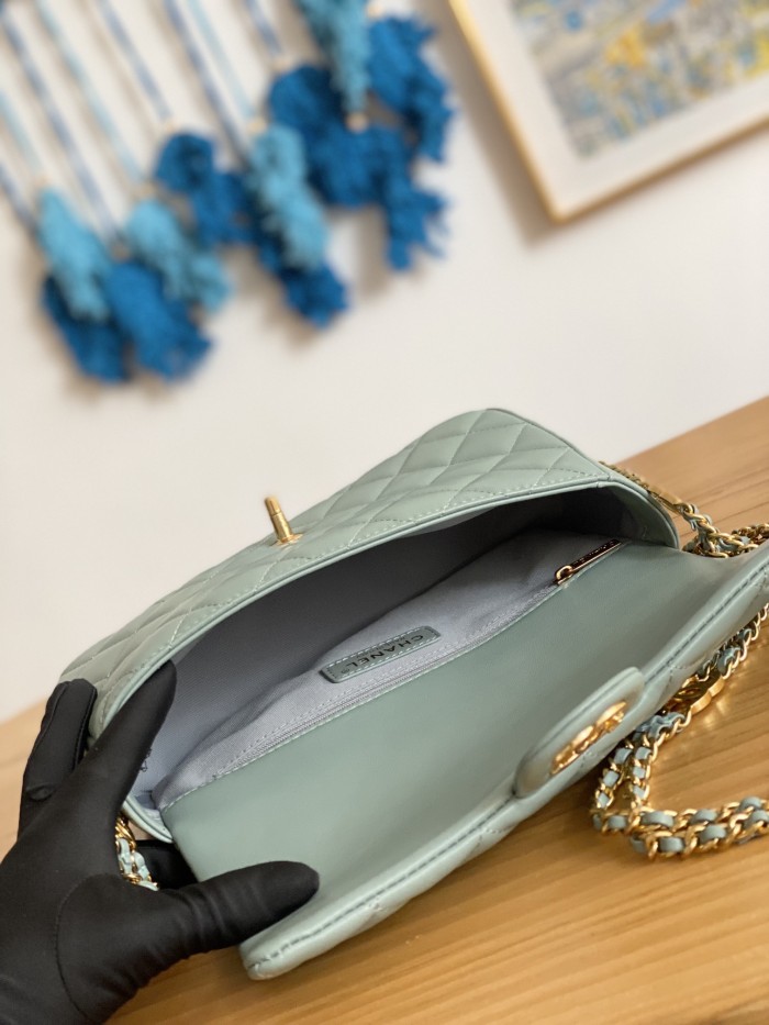 Handbag Chanel AS3777 size 16x24x8 cm