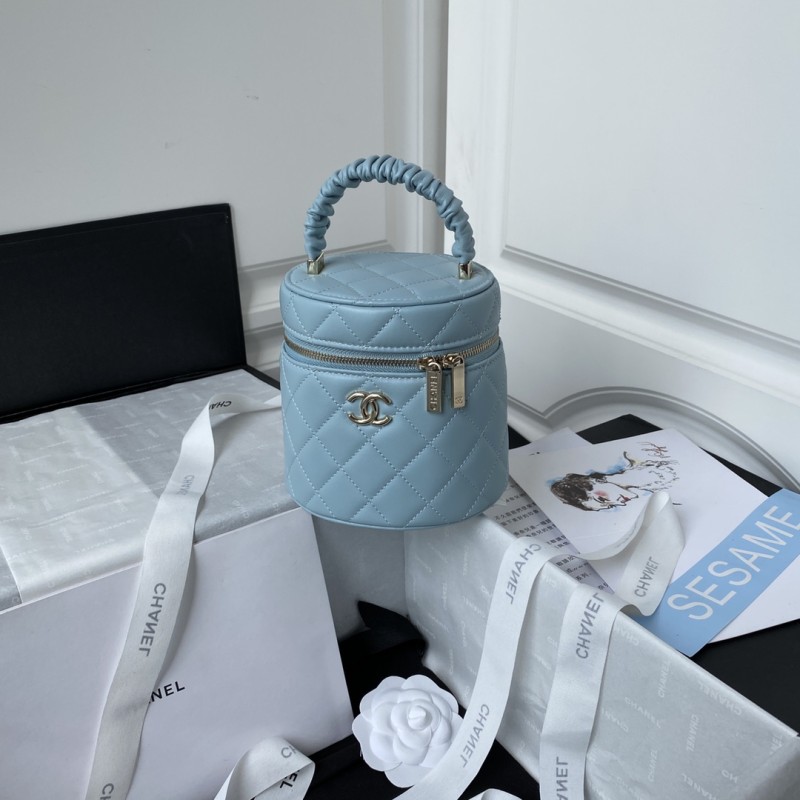 Handbag Chanel AP2730 size 13.5*13.5x11.5 cm