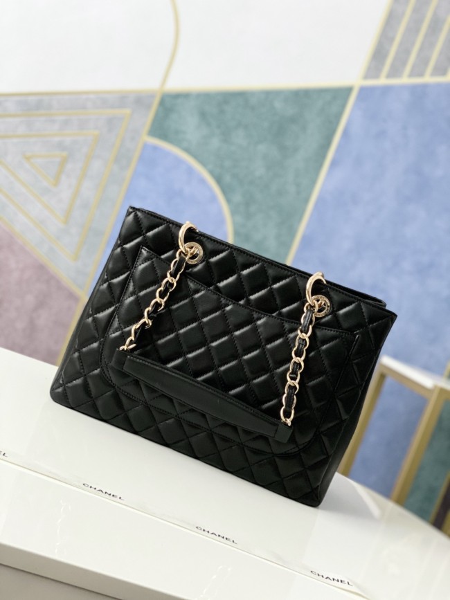 Handbag Chanel 20995 size 34x25x14 cm