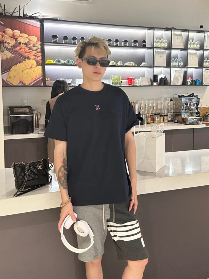 Clothes Louis Vuitton 482