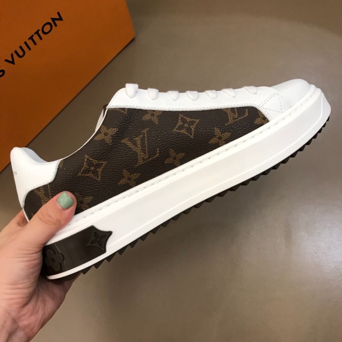 Louis Vuitton Low Top sneaker 37