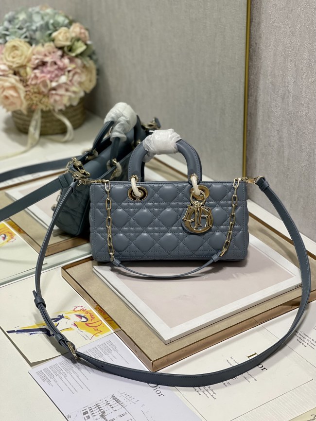Handbag Dior 0540 size 26*6*14 cm