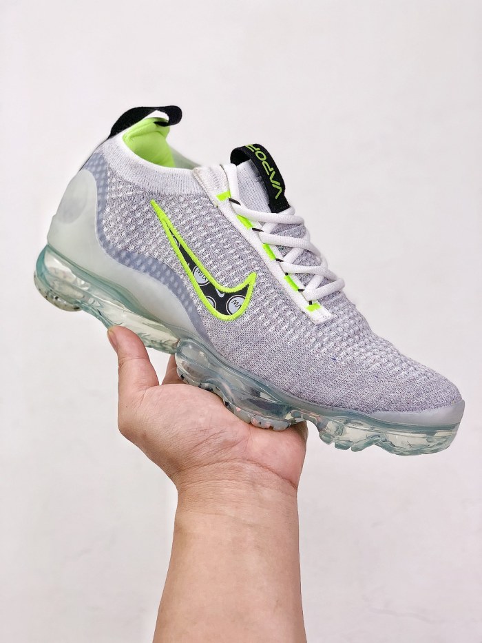 Nike Air VaporMax 2021 Flyknit Sneaker 15