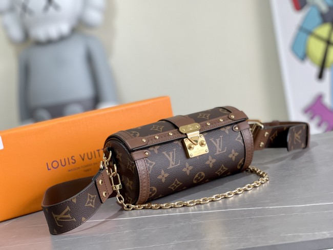 Handbag Louis Vuitton M57835 size 19*9*9cm