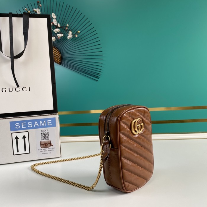 Handbag Gucci 598597 size 10.5*17*5 cm