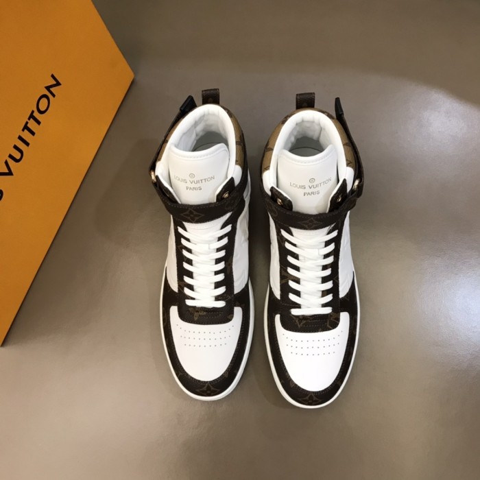 Louis Vuitton Rivoli sneaker 18