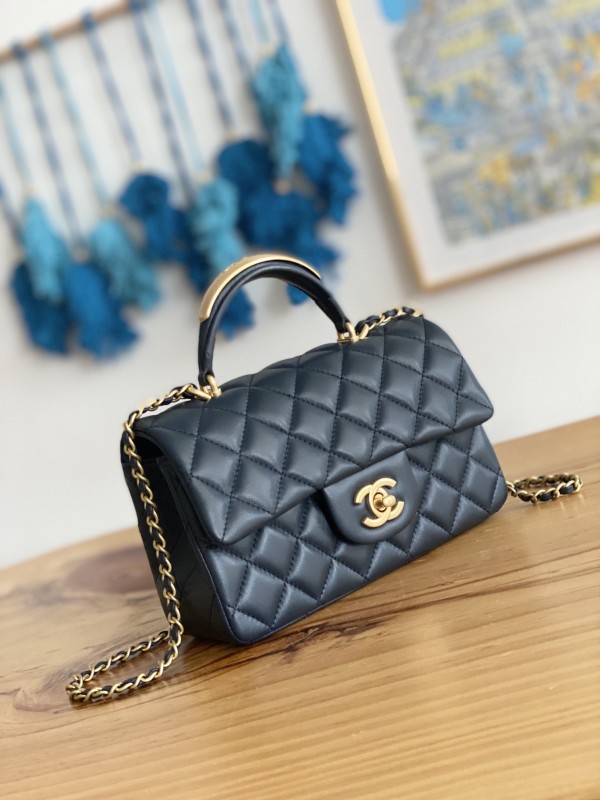 Handbag Chanel AS2431 size 20X14X7 CM