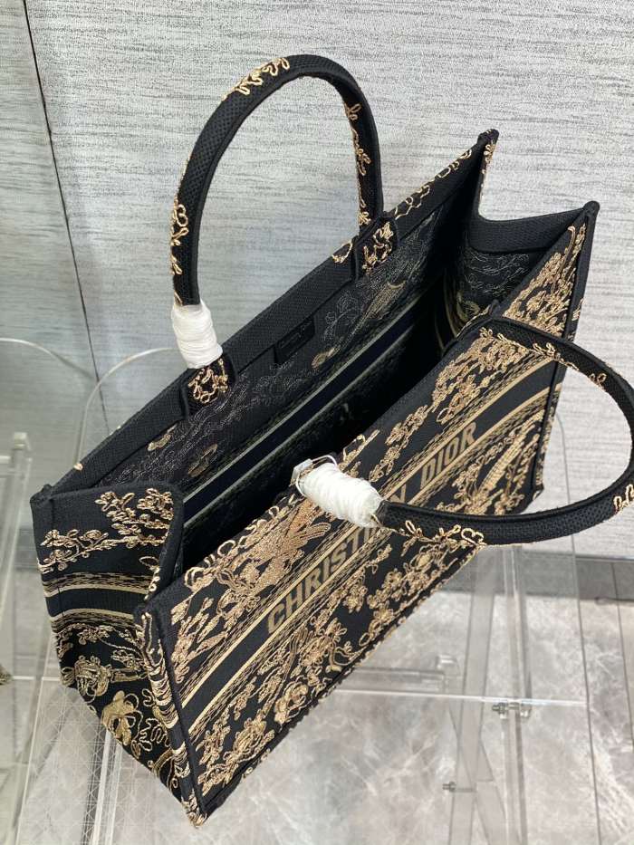 Handbag Dior size 42*18*35 cm