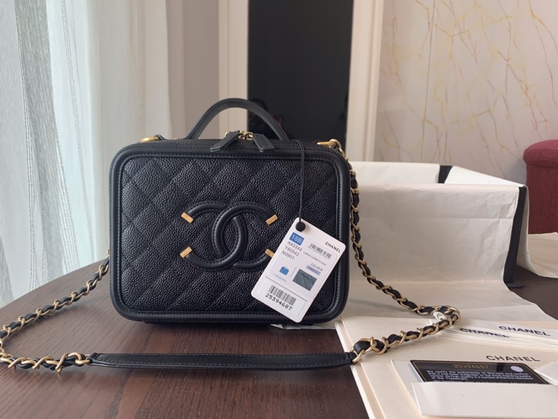 Handbag Chanel size 21 cm
