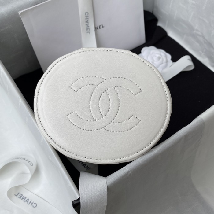 Handbag Chanel AP2730 size 13.5*13.5x11.5 cm