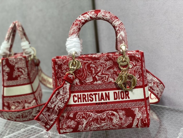 Handbag Dior size 24 cm