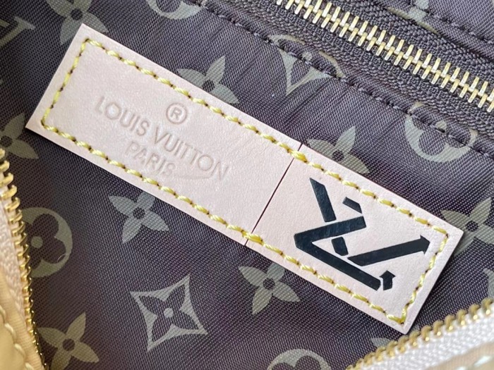 Handbag Louis Vuitton M59008 size 25 x 19 x 15cm