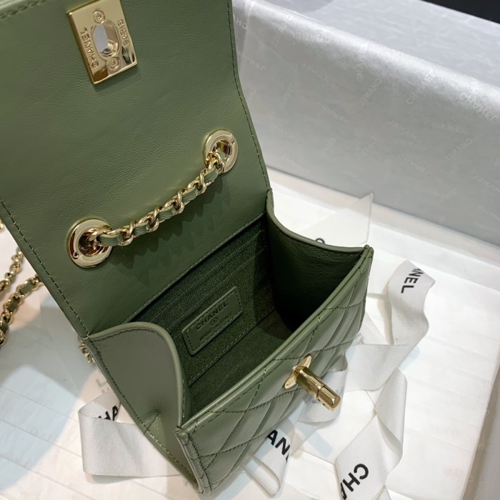 Handbag Chanel 82769 size 11 11 5 cm