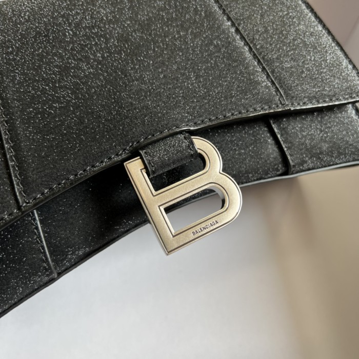 Handbag Gucci 5928331 size 19*13*8 cm