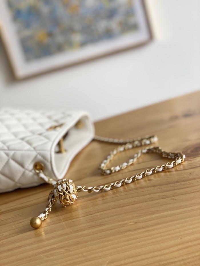 Handbag Chanel 3259 size 16×19.5×8.5 cm