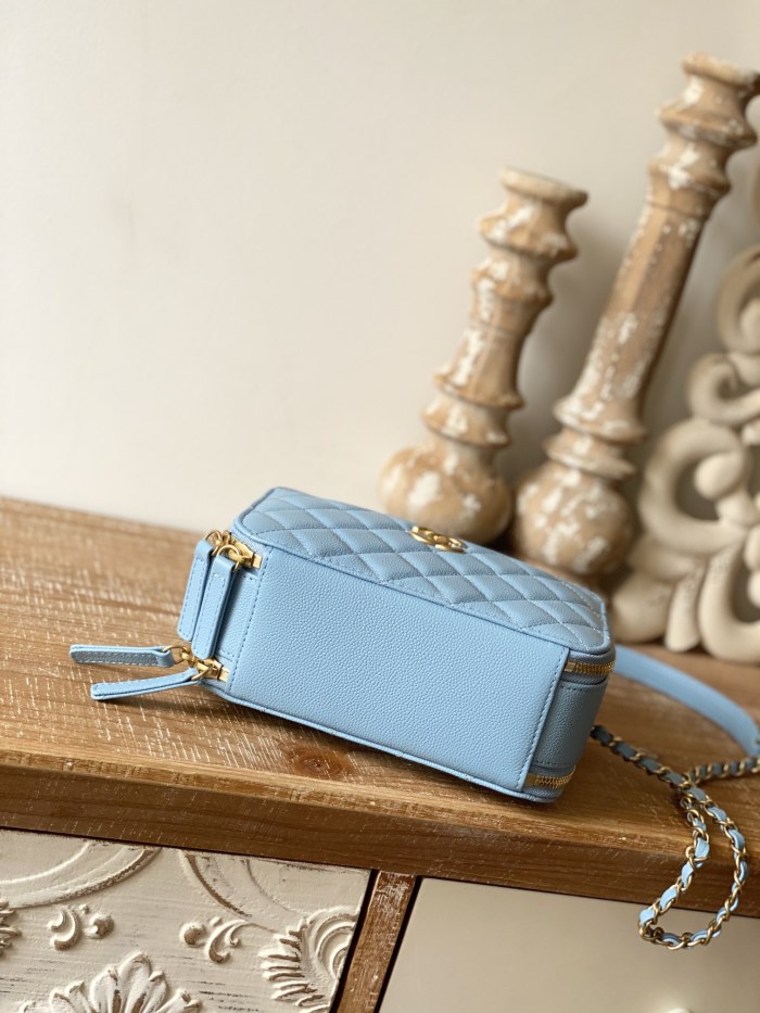 Handbag Chanel AP3222 size 19*13.5*7* cm