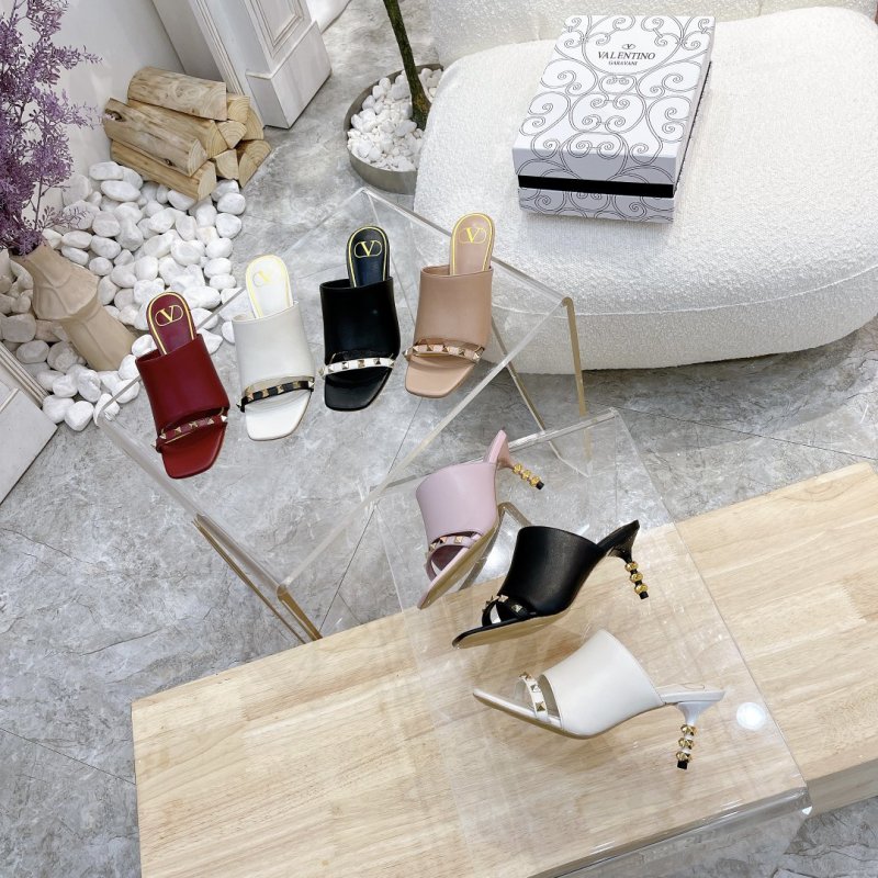 VALENTINO GARAVANI ROMAN STUD WOMEN 11