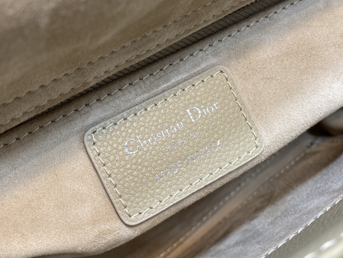 Handbag Dior size 20 cm