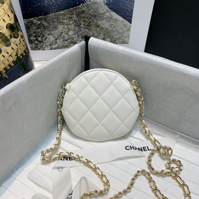 Handbag Chanel 82121 size 11 11 2 cm