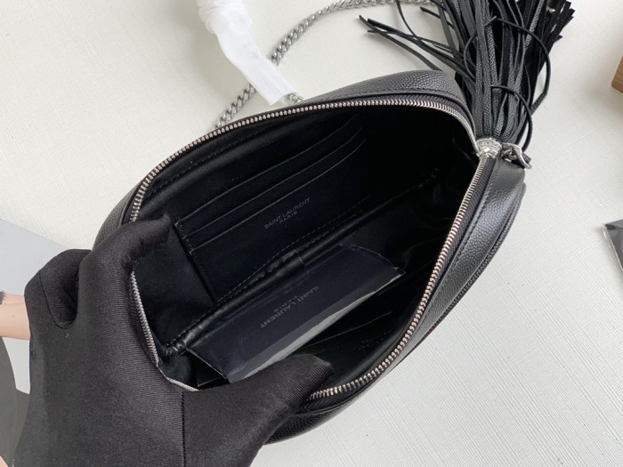 Handbags SAINT LAURENT 585040 size 19-11-5 cm