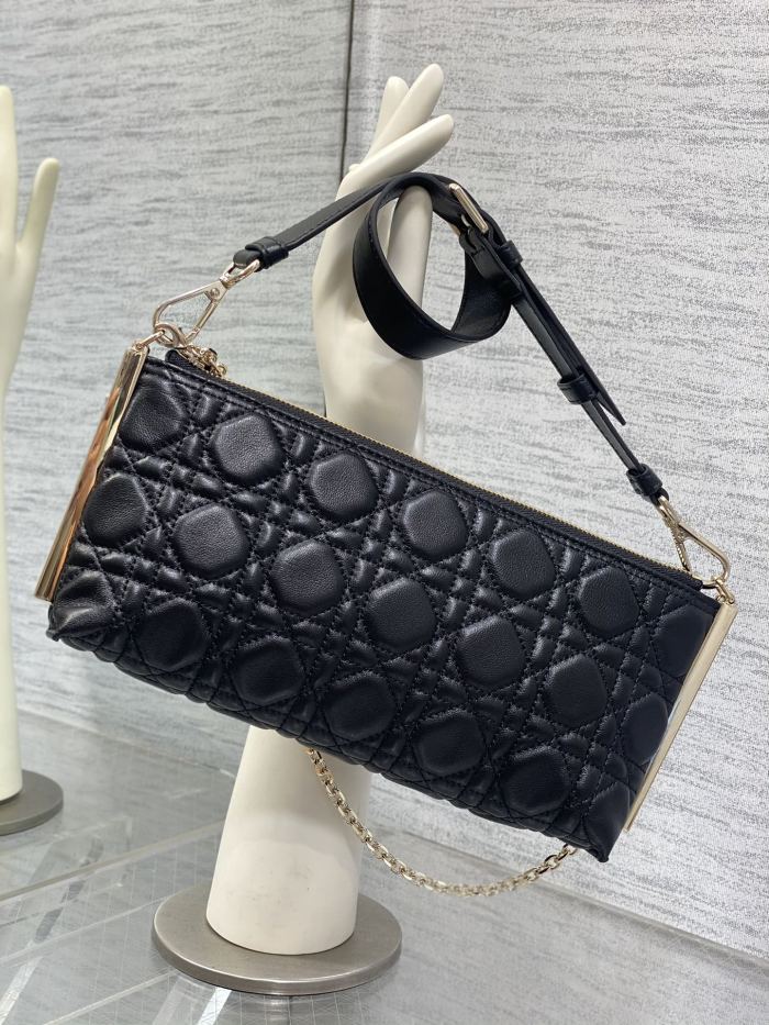 Handbag Dior size 27×12×5 cm