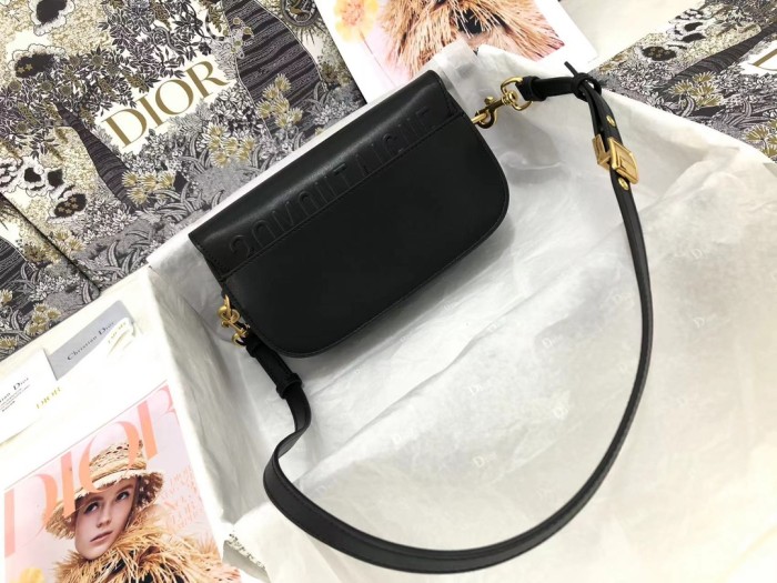 Handbag Dior M9327 size 22 x 13 x 5 cm