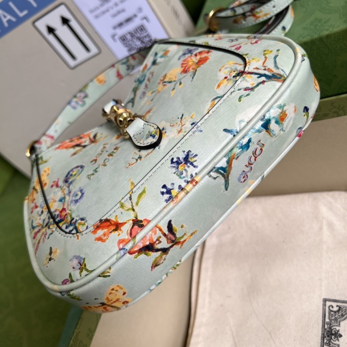 Handbag Gucci 637091 size 19*13*3 cm