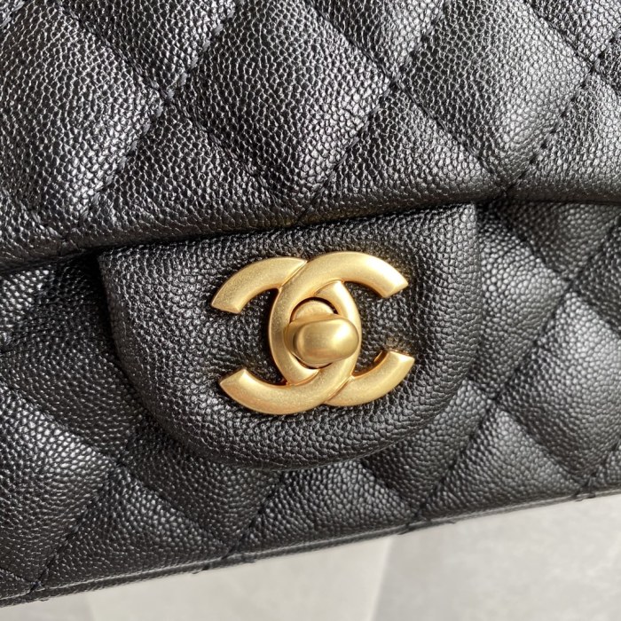 Handbag Chanel AS2431 size 20x12x6 cm