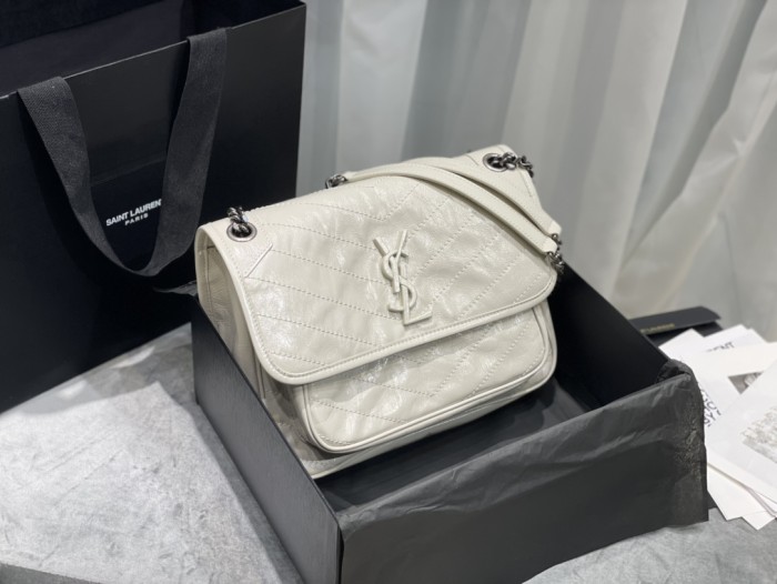 Handbags SAINT LAURENT 498894 size 28x20.5x8.5 cm