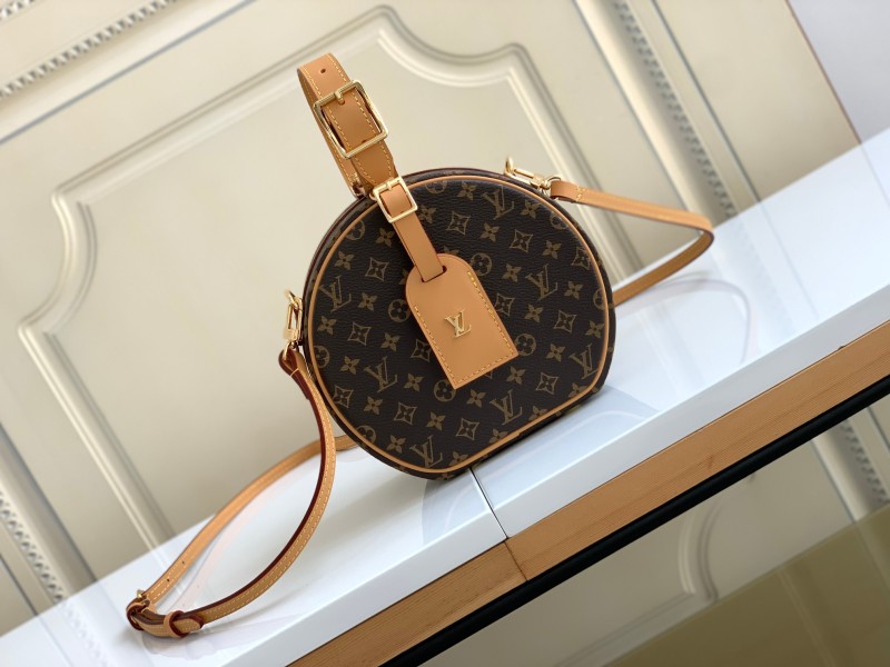 Handbag Louis Vuitton M43514 size 17.5 x16.5 x7.5cm