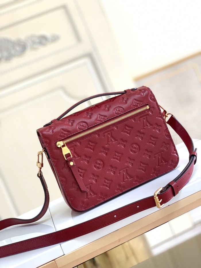 Handbag Louis Vuitton M41487 size 25 x 19 x 9 cm