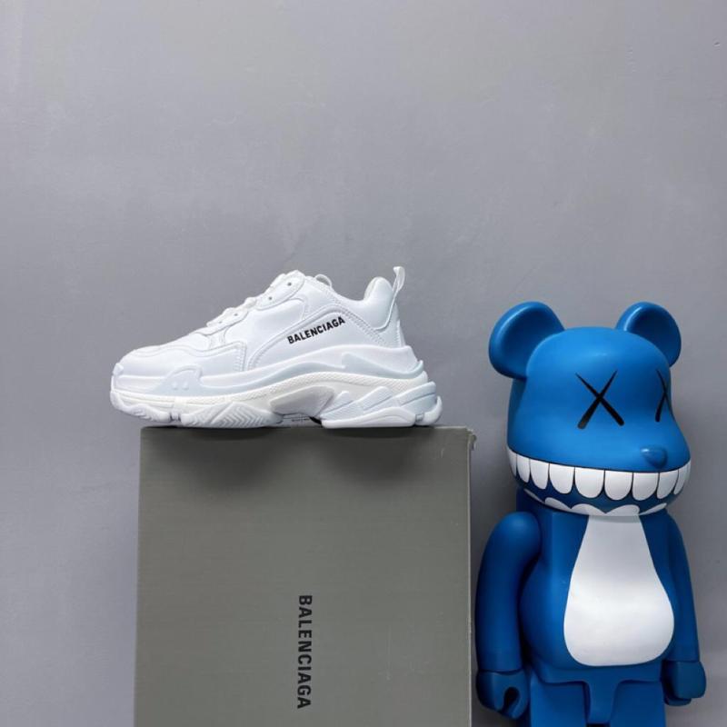 Balenciaga Triple S Triple White
