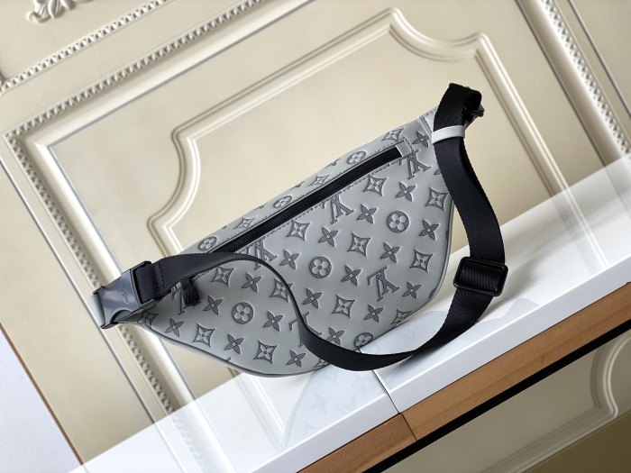 Handbag Louis Vuitton M46108 size 44 x 15 x 9 cm