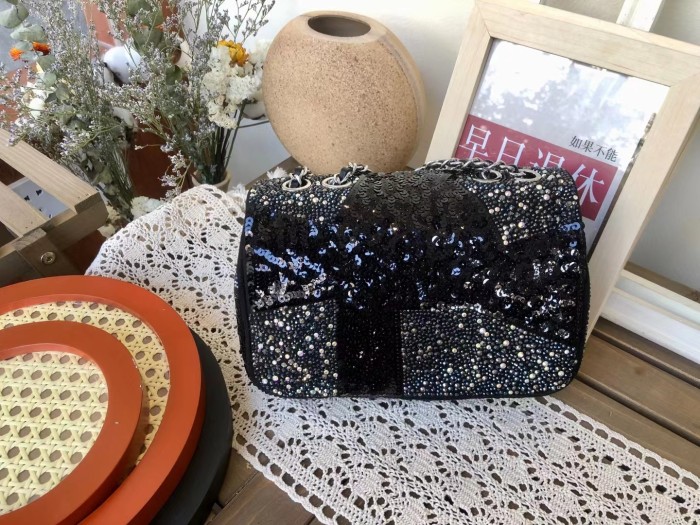 Handbag Chanel size 𝟐𝟎 𝐜𝐦