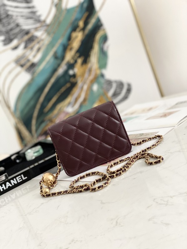 Handbag Chanel 81135 size 12.5 9 2.5 cm