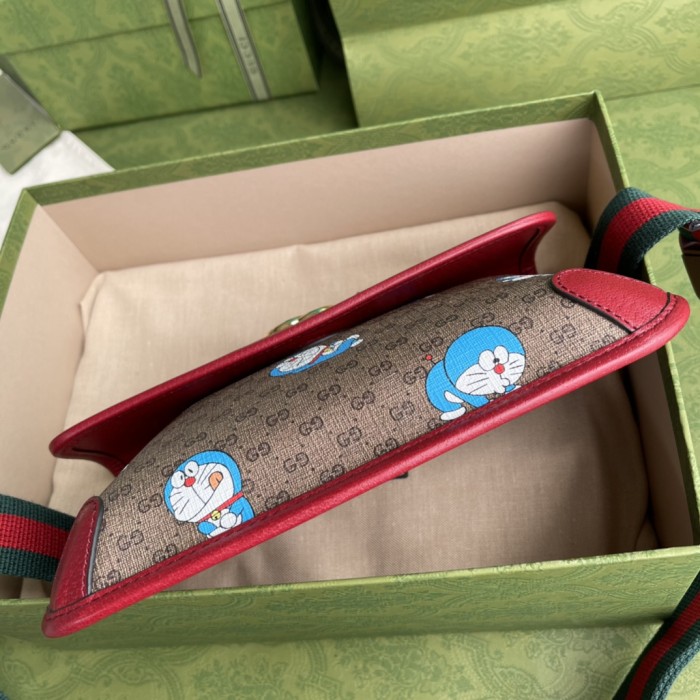 Handbag Gucci 647817 size 24*16*3.5 cm