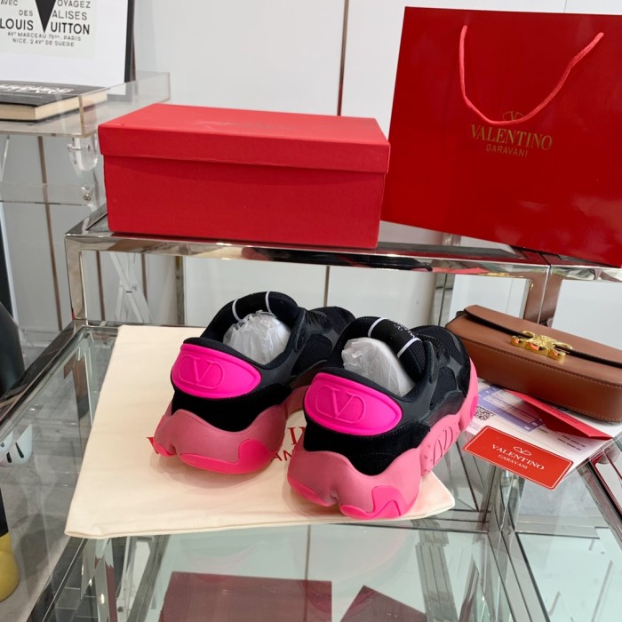 VALENTINO GARAVANI Bubbleback Sneaker 3