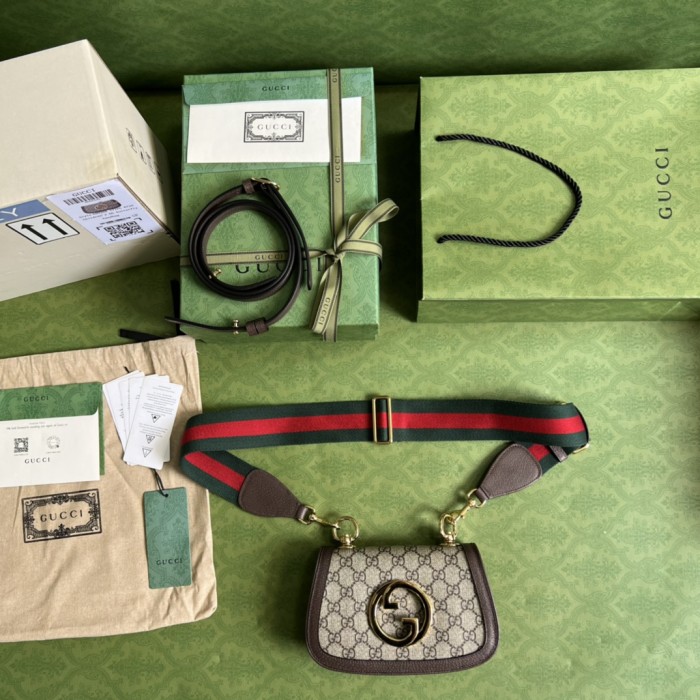 Handbag Gucci 698643 size 22*13*5.5 cm