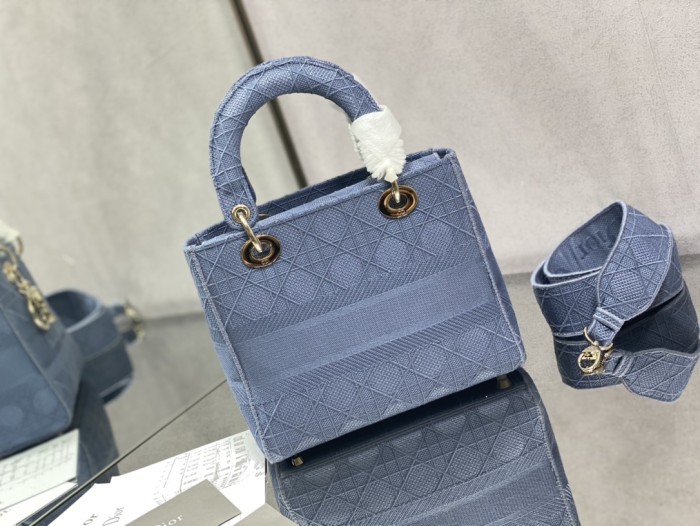 Handbag Dior size 24 cm