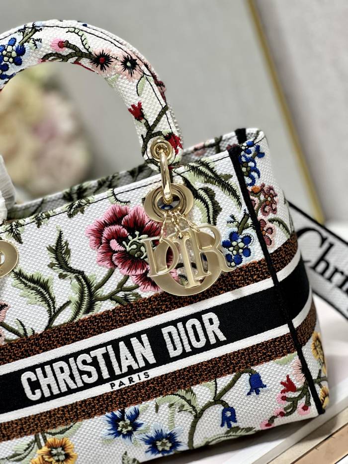 Handbag Dior 9027 size 24*20*11 cm