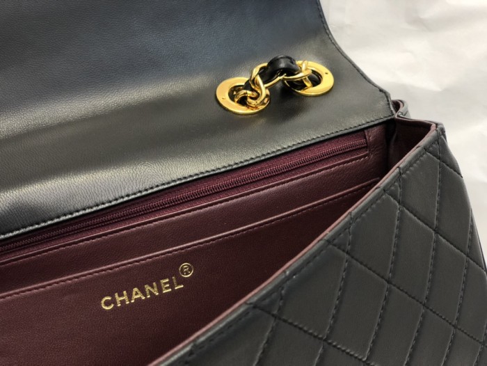 Handbag Chanel A088 size 30x8x21 cm