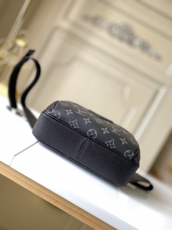 Handbag Louis Vuitton M30245 size 21.0 x 17.0 x 5.0 cm