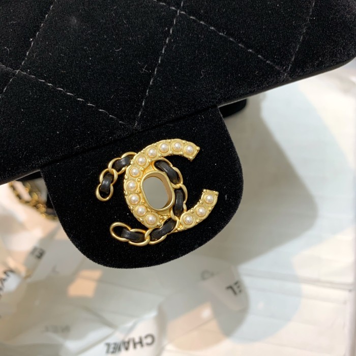 Handbag Chanel AS2588 size 19 16 4 cm