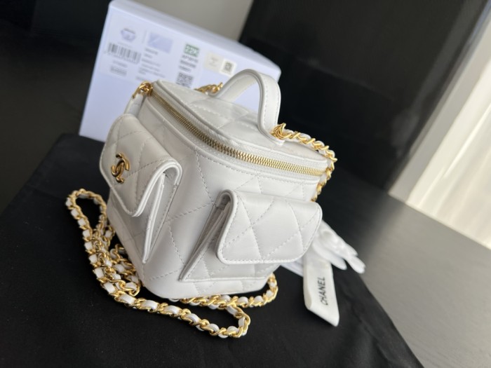 Handbag Chanel AP3016 size 11cmx11cmx11 cm