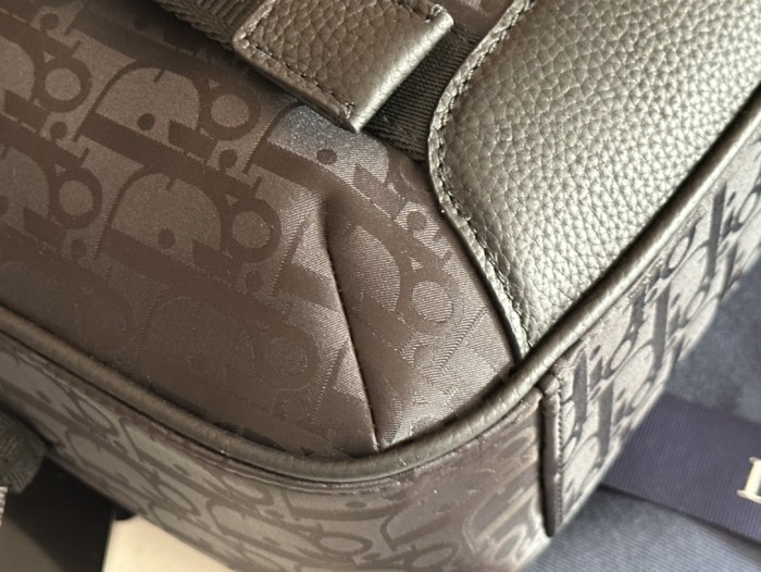 Handbag Dior 86035 size 31 x 21 x 8 cm