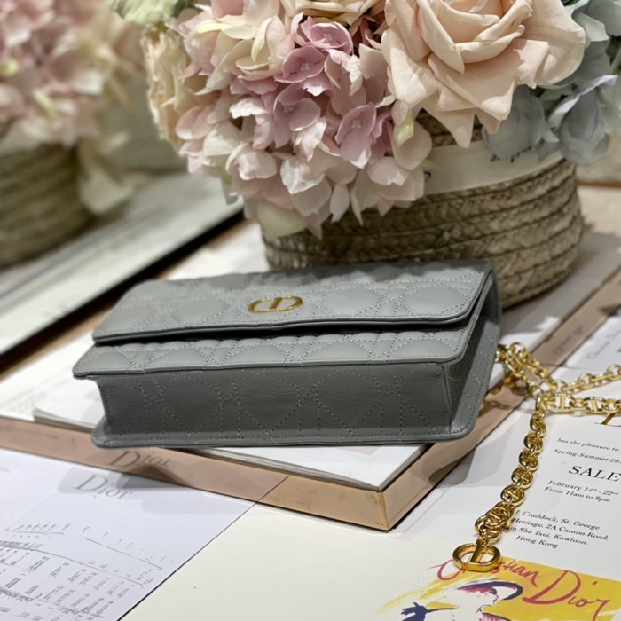 Handbag Dior 5091 size 20 x 11.5 x 3.5 cm