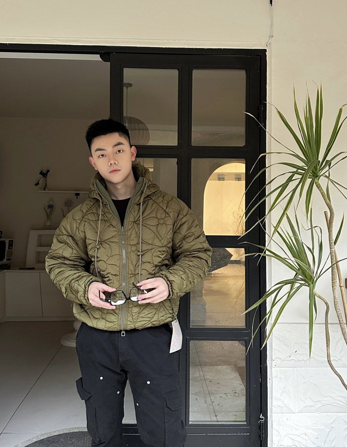 Clothes Louis Vuitton 107